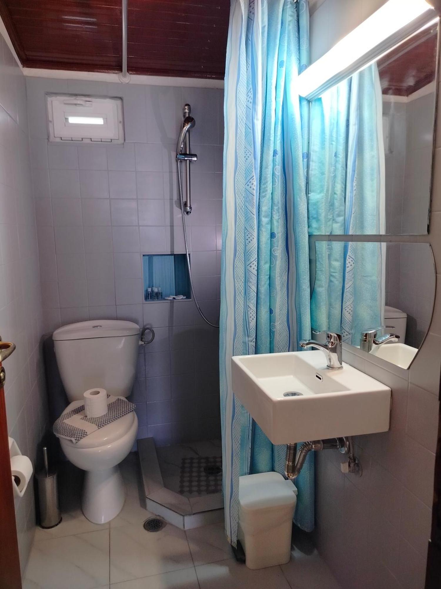 Iliahtida Apartments Rovies Luaran gambar