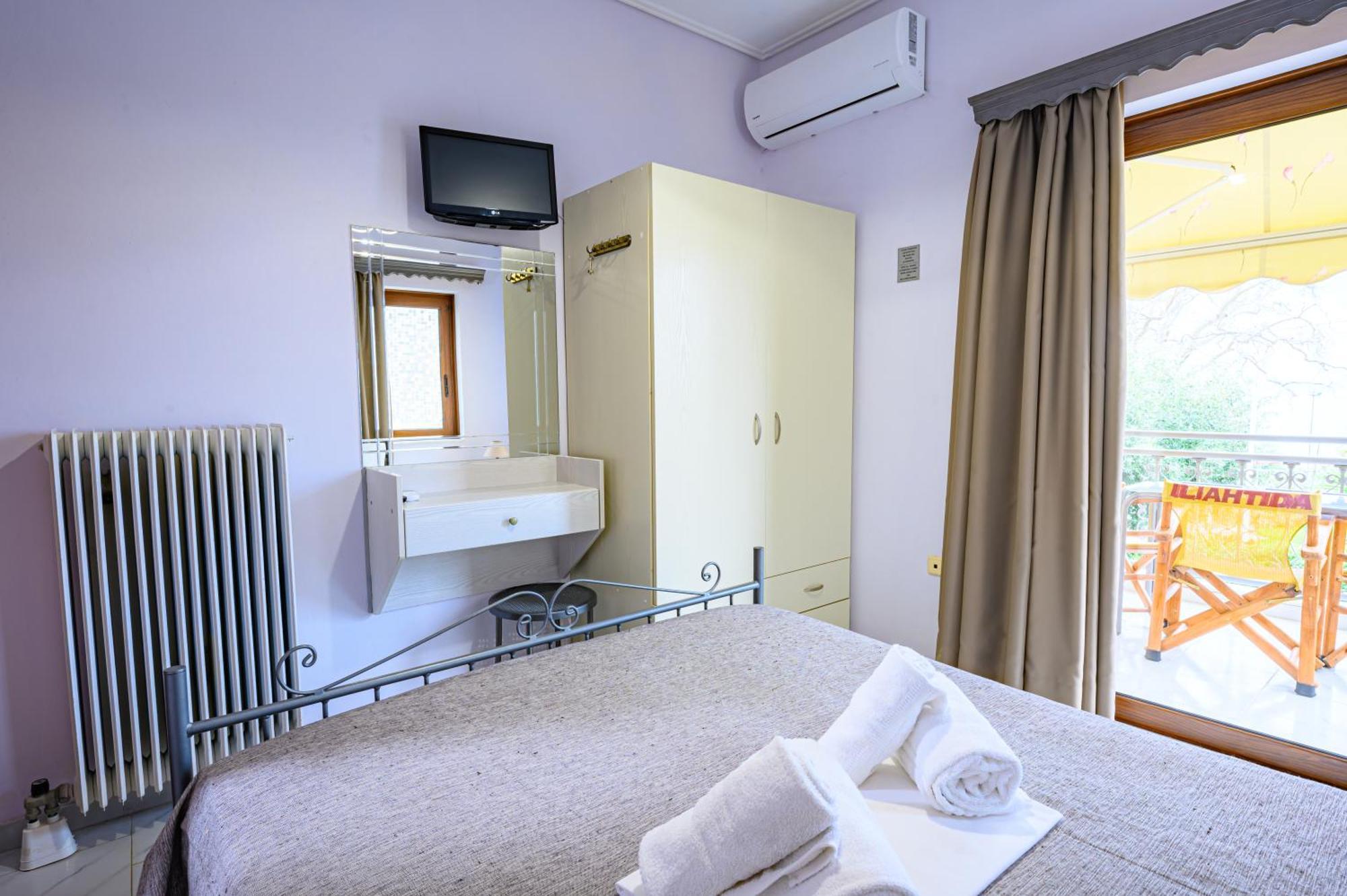 Iliahtida Apartments Rovies Luaran gambar