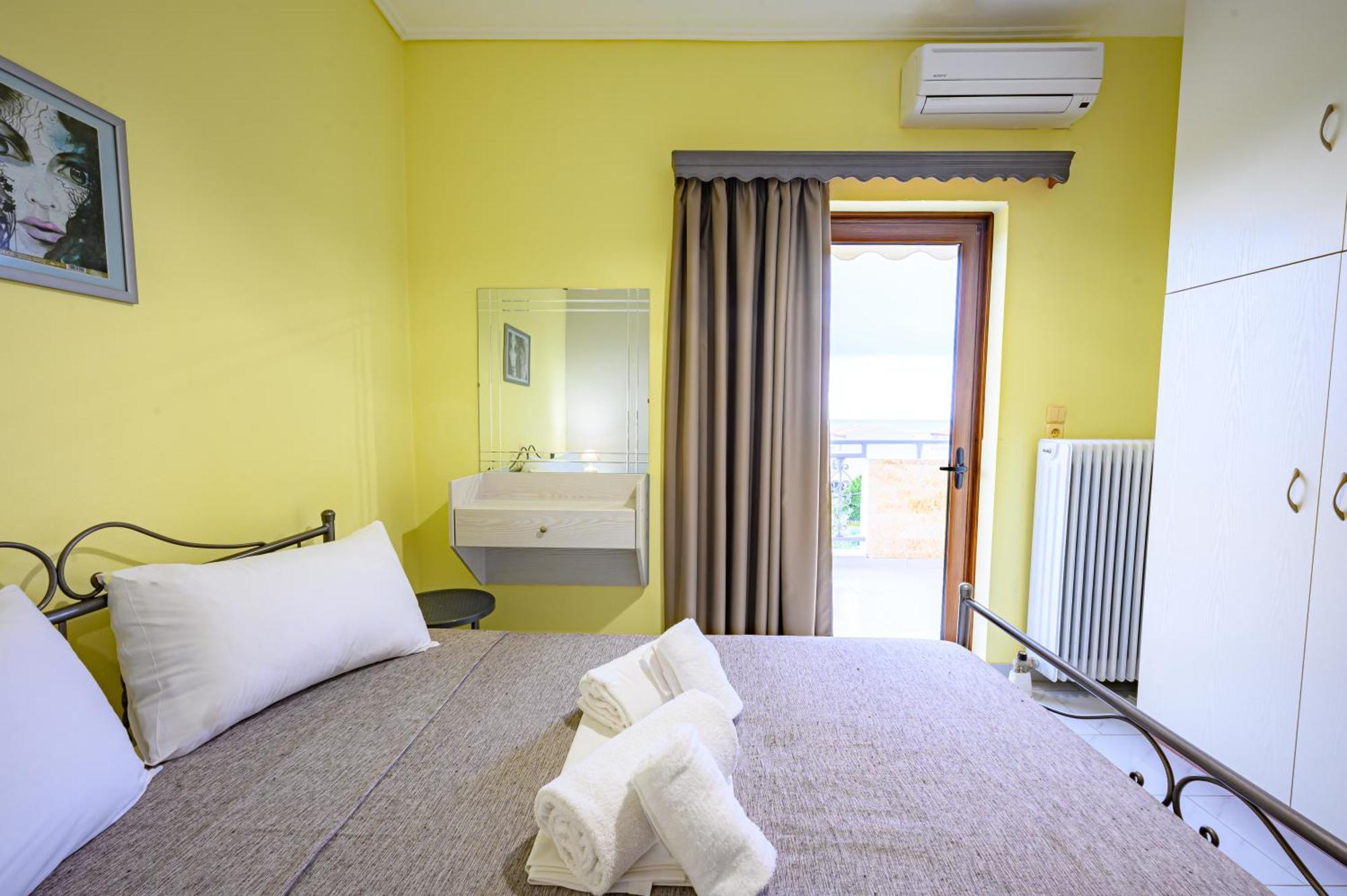 Iliahtida Apartments Rovies Luaran gambar